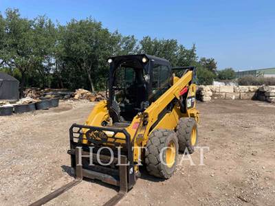 Caterpillar 272D Skid Steer