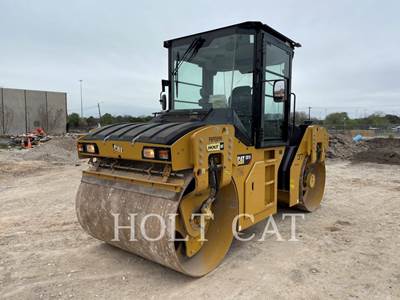 Caterpillar CB10 Smooth Drum Roller Compactor
