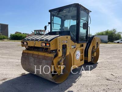 Caterpillar CB10 Smooth Drum Roller Compactor