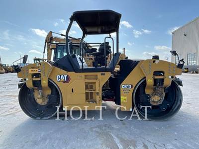 Caterpillar CB13 Tandem Vibratory Roller