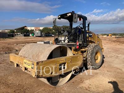 Caterpillar CS56B Smooth Drum Roller Compactor