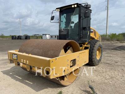 Caterpillar CS56B Smooth Drum Roller Compactor