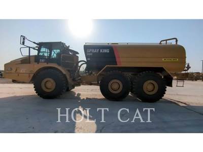 Caterpillar W00 740GC Water Truck