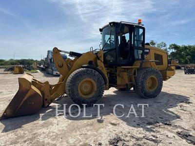 Caterpillar 930M Wheel Loader