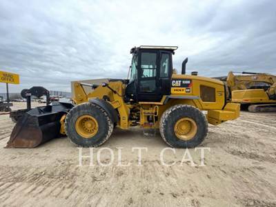 Caterpillar 938M Wheel Loader