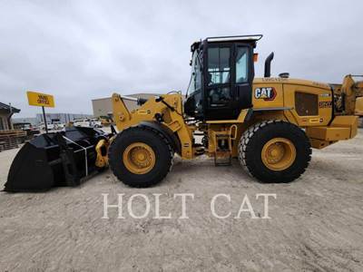 Caterpillar 938M Wheel Loader