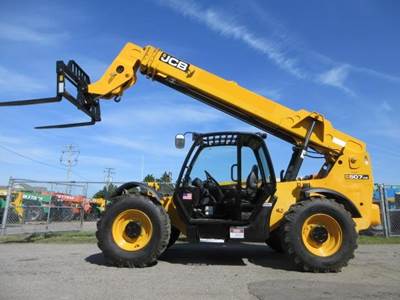 JCB 507-42 Telehandler - 7000lb Capacity, 42ft Lift Height