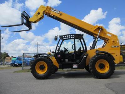 JCB 507-42 Telehandler - 7000lb Capacity, 42ft Lift Height