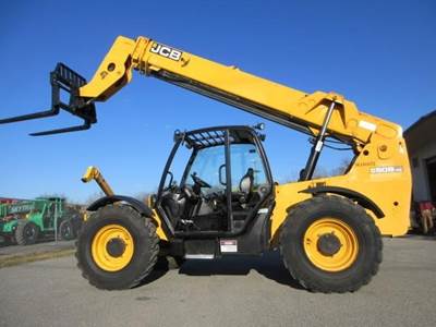 JCB 509-42 Telehandler - 9000lb Capacity, 42ft Lift Height