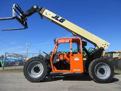 JLG G6-42A Telehandler - 6600lb Capacity, 42ft Lift Height