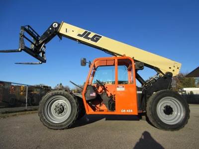 JLG G6-42A Telehandler - 6600lb Capacity, 42ft Lift Height