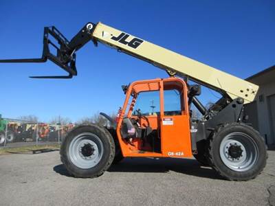 JLG G6-42A Telehandler - 6600lb Capacity, 42ft Lift Height