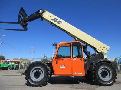 JLG G9-43A Telehandler - 9000lb Capacity
