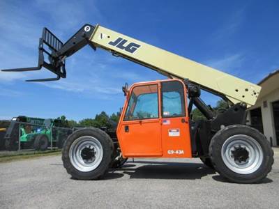 JLG G9-43A Telehandler - 9000lb Capacity, 43ft Lift Height