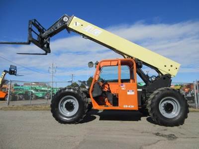 JLG G9-43A Telehandler - 9000lb Capacity, 43ft Lift Height
