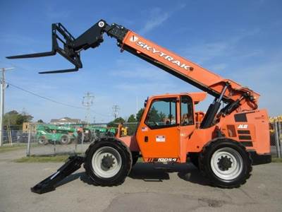 SkyTrak 10054 Telehandler - 10000lb Capacity, 54ft Lift Height