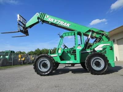 SkyTrak 6042 Telehandler - 6000lb Capacity, 42ft Lift Height