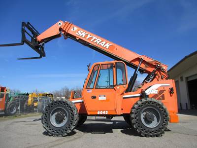 SkyTrak 6042 Telehandler - 6000lb Capacity, 42ft Lift Height