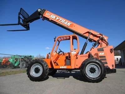 SkyTrak 6042 Telehandler - 6000lb Capacity, 42ft Lift Height