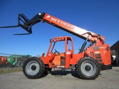 SkyTrak 8042 Telehandler - 8000lb Capacity, 42ft Lift Height