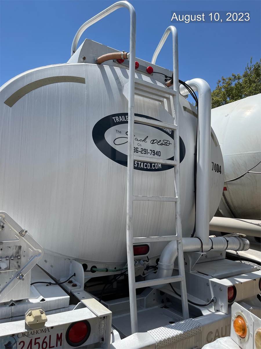 2000 Heil 9200 GAL. HENDRICKSON AIR RIDE DOT 406 Fuel Tanker Trailer