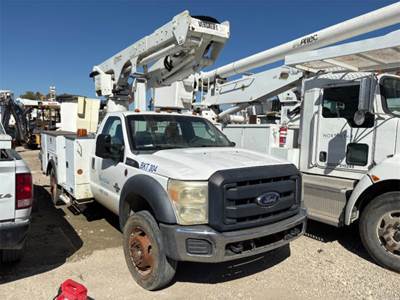 Ford F-550 Boom / Bucket Truck