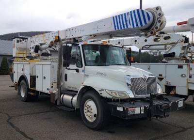 International 4300 Boom / Bucket Truck