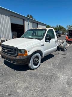 Ford F-350 Cab & Chassis Truck