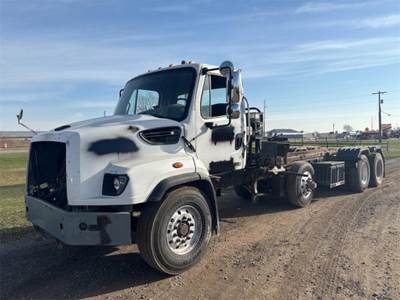 Freightliner 114SD CNG Cab & Chassis Truck