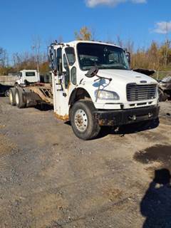 Freightliner M2 106 Cab & Chassis Truck