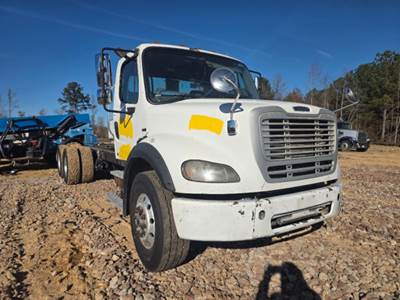 Freightliner M2 112 CNG Cab & Chassis Truck