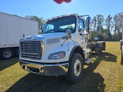 Freightliner M2 Cab & Chassis Truck
