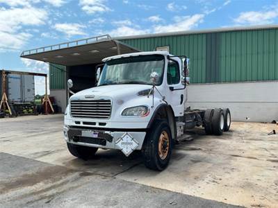 Freightliner M2 Cab & Chassis Truck