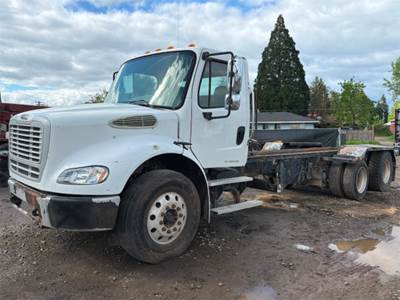 Freightliner M2 Cab & Chassis Truck