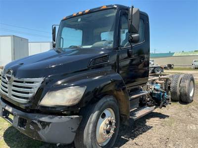 Hino Conventional Cab & Chassis Truck