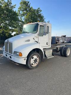 Kenworth T300 Cab & Chassis Truck