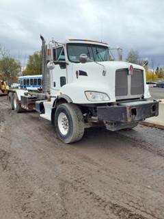 Kenworth T400 Cab & Chassis Truck