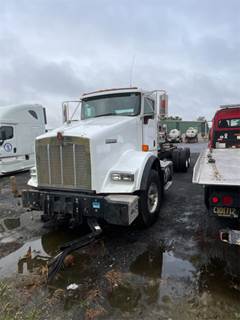 Kenworth T800 Cab & Chassis Truck