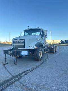 Mack Granite CT713 Cab & Chassis Truck