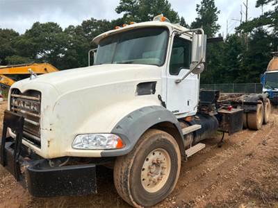 Mack Granite CTP713B Cab & Chassis Truck