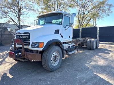 Mack Granite CV713 Cab & Chassis Truck