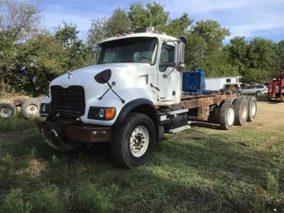 Mack Granite CV713 Cab & Chassis Truck
