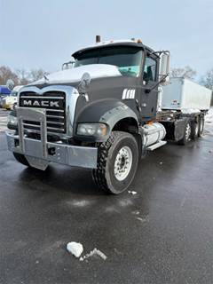 Mack Granite GU713 Cab & Chassis Truck