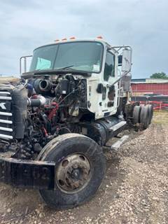 Mack Granite GU713 Cab & Chassis Truck