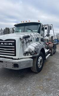 Mack Granite GU813 Cab & Chassis Truck