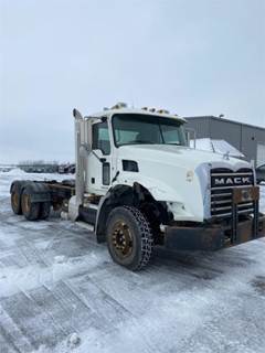 Mack Granite GU813 Cab & Chassis Truck