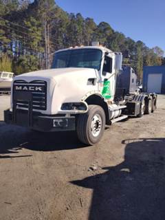 Mack Granite GU813 Cab & Chassis Truck