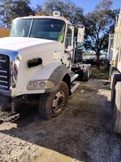 Mack Granite GU813 Cab & Chassis Truck
