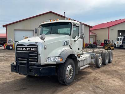 Mack Granite GU813 Cab & Chassis Truck