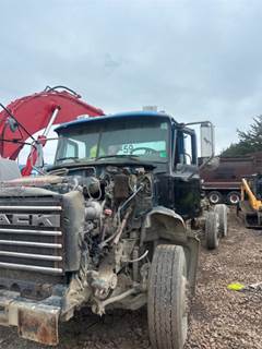 Mack Granite GU813 Cab & Chassis Truck